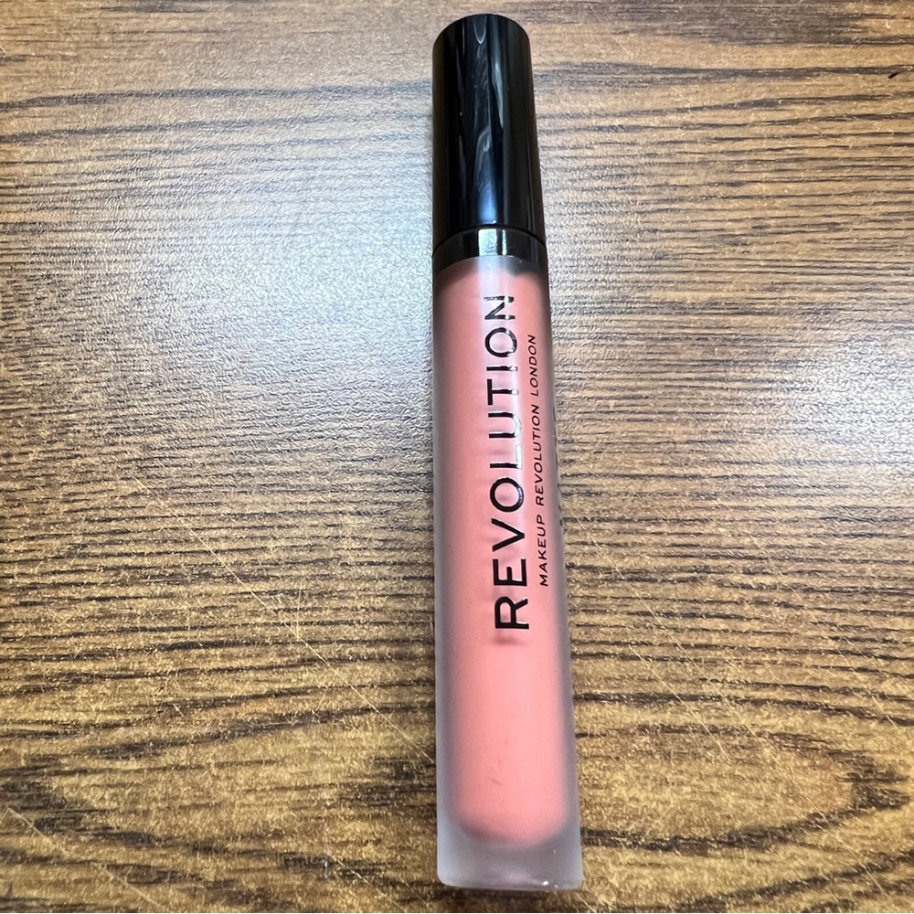 Revolution Matte “Matte Knockout 103” Lip